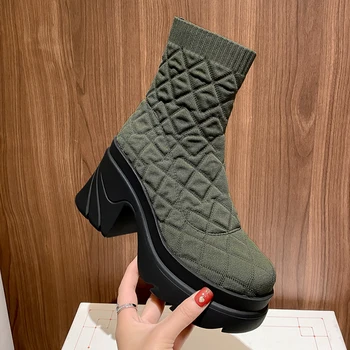 2022 Moda Kadın Sonbahar Kış yarım çizmeler Blok Topuklu Bayanlar Lüks Tasarımcı platform ayakkabılar Yuvarlak Ayak Yüksek Topuklu Siyah Yeşil